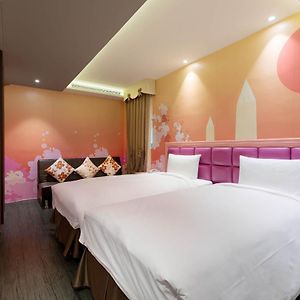 Twin Room Private Bathroom